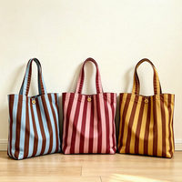 Sac fourre-tout en toile à rayures verticales personnalisées, grande capacité, sac à bandoulière, vente en gros d'usine, faible MOQ, sac de shopping en toile pour usage quotidien