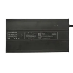 Pengisi daya baterai Lithium mobil listrik, pengisi daya baterai Lithium mobil listrik cerdas 48V tiga roda 13 seri Ternary 54.6V 25A