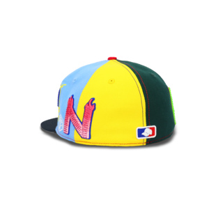 Gorra Ajustada de 6 Paneles con Visera Plana Redonda Personalizada de TCAP China, con Pedrería - Product Image 5