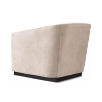 Canapé d'angle en cuir personnalisable pour salon, style abri, avec accoudoirs, coussins moelleux et cadre en bois, idéal pour villa et appartement