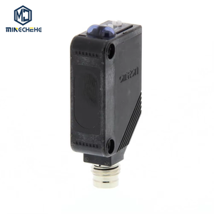 E3Z-D87 E3Z-D67 E3Z-D81 โฟโตอิเล็กทริคเซนเซอร์แบบสะท้อนแสงแบบกระจาย NPN 1 ม. สำหรับระบบตรวจจับอัตโนมัติทางอุตสาหกรรม ชิ้นส่วนระบบ 2 ม. - Product Image 1