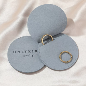 EleQueen EQ243 - Étui à bijoux personnalisé avec logo - Conteneur en velours microfibre moderne avec rabat - Pochette portable lavable avec fermeture à glissière - 7*7CM - Product Image 1