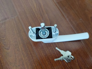 Tay Nắm Cửa Sổ Có Khóa Tay Nắm Cửa Sổ Cho Thị Trường Đức Có Chìa Khóa - Product Image 3