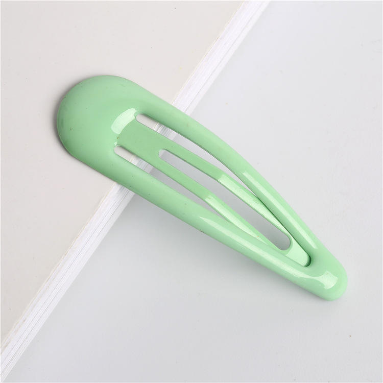 สีเขียวอ่อน