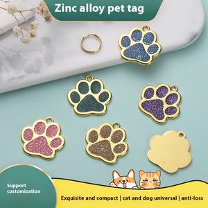 Hochwertige Zink legierung Pet Hang Tags können mit Gold Footprints Pet Supplies Hunde marken Großhandel Pet Collar Tags laser graviert werden - Product Image 6