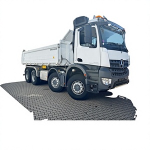 Camion benne d'occasion 2021 AROCS 4142k 8x4, diesel, transmission manuelle, 251-350 CV, capacité de charge 11-20T, transport d'engins - Product Image 1