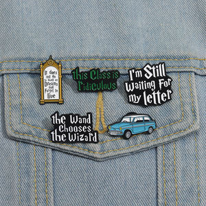 Pin de Esmalte de la Varita que elige al Mago, Broche de Metal de Magia de Fantasía, Insignia para Solapa, Joyería, Accesorios para Mochila - Product Image 1