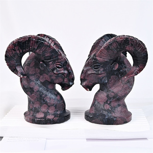 Calaveras <span class=keywords><strong>de</strong></span> granate personalizadas <span class=keywords><strong>de</strong></span> alta calidad, artesanías <span class=keywords><strong>de</strong></span> cristal talladas a mano, calaveras <span class=keywords><strong>de</strong></span> <span class=keywords><strong>cabra</strong></span> granate para decoración del hogar - Product Image 1
