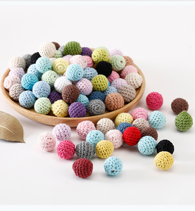 Perles rondes en crochet colorées de 20mm pour bijoux de bracelet, perles en bois crochetées à la main, boule de fil de <span class=keywords><strong>coton</strong></span> pour jouets de dentition pour bébé - Product Image 2