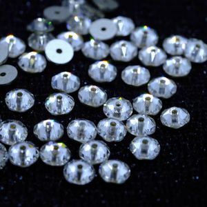 Autentici strass di cristallo Swarovski modello 3188 rotondo in pietra da cucire Austria-realizzato per il settore del cappello Streetwear e degli accessori urbani - Product Image 1