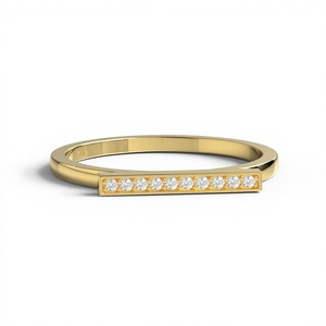Bague de luxe plaquée or 18 carats avec diamant rond, bague minimaliste, bague de promesse, bijoux à porter au quotidien, bijoux fins pour femmes - Product Image 1