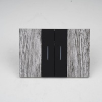 Interruptor de Pared Tipo 118 con Superficie de Mármol Claro, Enchufe con Certificación SASO, Tomacorriente KLASS Premium para Oficina Ejecutiva
