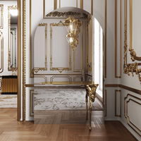 Table console mystique Living Room Boulevards avec miroir et lampe, art mural sculptural alliant laiton doré, le bois et l'acier inoxydable
