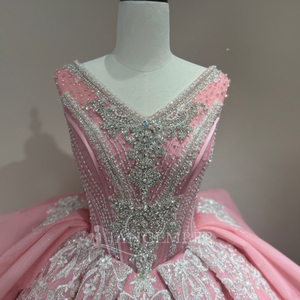 Vestido de Novia de Lujo Xs274 Rosa Brillante con Apliques de Encaje Hechos a Mano y Cola Jancember - Product Image 5