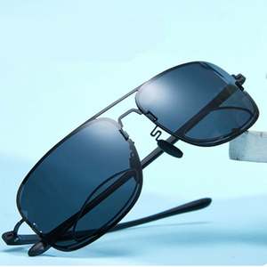 Gafas de Sol Unisex con Protección Anti Luz Azul, Multifocales para Presbicia, Polarizadas, Cuadradas, Bifocales para Lectura - Product Image 1