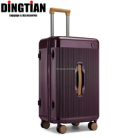 Bagages d'enregistrement résistants aux chocs de qualité militaire à coque rigide en PC avec coins en métal renforcés et accessoires de couleur assortis
