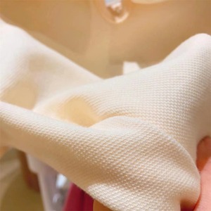 Nuovo set estivo per ragazza, grazioso set in due pezzi con maniche corte e <span class=keywords><strong>pantaloncini</strong></span> ricamati con motivo Love - Product Image 5