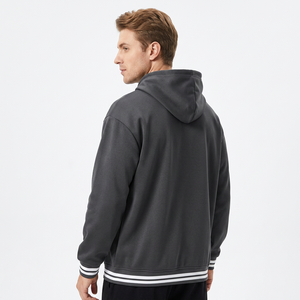 Ensemble de sweat-shirt à capuche gris foncé pour homme, coupe classique, en coton French Terry, couleur unie, décontracté, pour l'automne, avec détails rayés blancs - Product Image 3