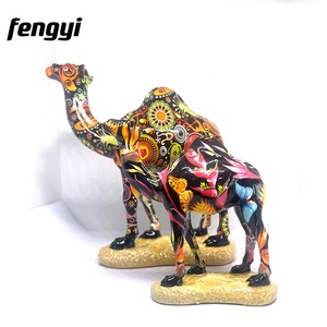Patung Dekor rumah cat tangan 3D, patung hewan warna-warni Resin berbentuk unta - Product Image 5