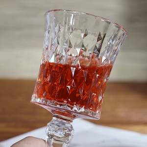 Stile Vintage bevanda in vetro calice trasparente modello pressato vino tazza acqua gambo lungo vetro colorato stile retrò tazze lunghe - Product Image 5