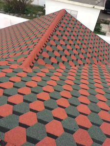 Composite sợi thủy tinh màu đen ngói mái nhựa đường bệnh zona tấm kim loại cho đồng bằng gạch KHÁCH SẠN CĂN HỘ thiết kế hiện đại - Product Image 2