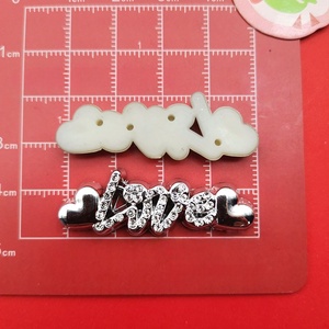 Mini adornos <span class=keywords><strong>de</strong></span> resina <span class=keywords><strong>de</strong></span> base plana con formas <span class=keywords><strong>de</strong></span> flor, paraguas, trébol y corazón, accesorios decorativos para manualidades y pegamento crema, para decoración <span class=keywords><strong>de</strong></span> teléfonos móviles - Product Image 4