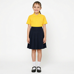 Ensemble d'uniformes scolaires de qualité supérieure pour filles avec un t-shirt polo jaune et une jupe plissée bleu marine, tenue scolaire élégante pour filles - Product Image 1