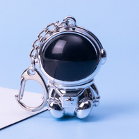 Arc-en-ciel 3D astronaute espace Robot Spaceman porte-clés porte-clés cadeau pour homme ami mode plastique dessin animé Anime cosmonaute porte-clés