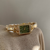 Montre femme tendance boîtier carré, chaîne segments bambou, bord incrusté cristal, montre quartz