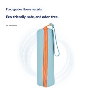 Sac de rangement personnalisé en silicone et nylon avec fermeture éclair - Design moderne et simple, imperméable, multi-usage pour étudiants, voyages et cosmétiques - Product Image 4