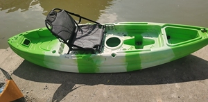 <span class=keywords><strong>Kayak</strong></span> de pêche électrique à une place Vicking 9,3 pieds avec propulsion à pédales, en plastique HDPE durable et léger, à aileron unique - Product Image 2
