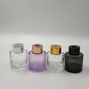 Bottiglia rotonda dell'aroma di vetro del cilindro da 50ml 100ml <span class=keywords><strong>con</strong></span> il bastone della fibra per il <span class=keywords><strong>diffusore</strong></span> domestico di fragranza - Product Image 2