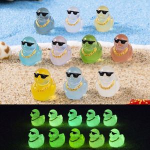 Adornos de Escritorio Pequeños con Diseño de Dibujos Animados de Patito con Gafas de Sol Luminosas de Colores para Decoración del Hogar - Product Image 2