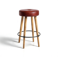 Tabouret de bar en cuir véritable Akku Art, pieds en bois massif, couleur personnalisée, fabrication artisanale, style industriel, luxe, pour restaurant, café, hôtel.
