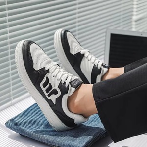 Zapatillas casuales de marca personalizada con diseño robusto y cordones, de caña baja, estilo skate y para caminar, para hombre. - Product Image 1