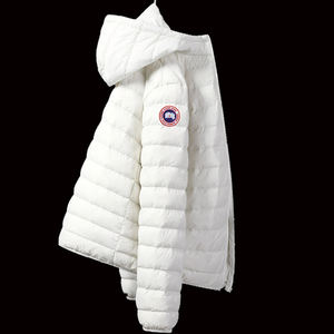 Piumino Corto Casual da <span class=keywords><strong>Donna</strong></span> Autunno/Inverno 2024 con Cappuccio e Imbottitura Leggera in Piuma d'Oca Bianca per Uomo e <span class=keywords><strong>Donna</strong></span> - Product Image 2