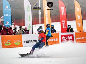 Carbon Fiber Snowboard for Adults Widened Lightweight Super Elastic Men's Racing Board <b>Skiing</b> Carbon Engraving - Widened Eight E - Product Image 5