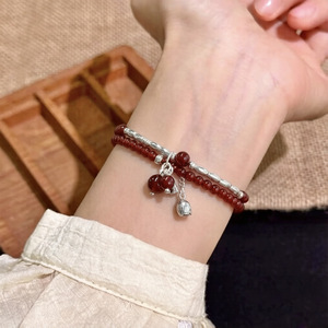 Pulsera de Plata de Ley S925 de Doble Capa con Ágata Roja y Dije de Semilla de Loto para Mujer, Uso Diario - Product Image 3
