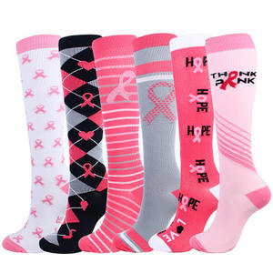 Calcetines hasta la rodilla <span class=keywords><strong>de</strong></span> concienciación sobre el cáncer <span class=keywords><strong>de</strong></span> <span class=keywords><strong>mama</strong></span> con lazo rosa personalizados, calcetines deportivos coloridos para correr para mujer, calcetines <span class=keywords><strong>de</strong></span> compresión para bicicleta <span class=keywords><strong>de</strong></span> 20-30mmHg - Product Image 1