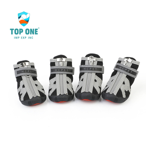 TopOne gros chien bottes de neige chien chaussures imperméables avec rayures réfléchissantes robuste semelle antidérapante chien chaussures imperméables - Product Image 1