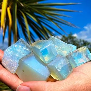 หินโอปอลขาวดิบ รูปทรงไม่สม่ำเสมอ สำหรับทำเครื่องประดับ ขายส่งจำนวนมาก เป็นมิตรกับสิ่งแวดล้อม - Product Image 3