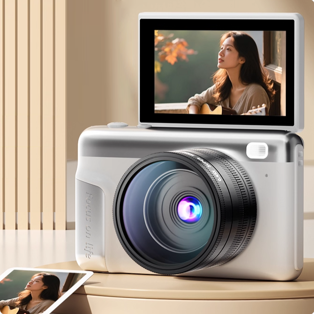 Professional 4K HD Compact Mirrorless Vlog Body Digital Video Camera Stabilized CMOS Sensor >3" Screen SD/TF Card Recording