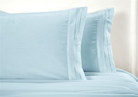 Parure de draps de luxe bleu clair 4 pièces pour hôtel, linge de lit soyeux et doux avec taies d'oreiller brodées, draps rafraîchissants et infroissables