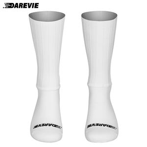 Darevie Fabricante Aero Ciclismo Calcetines Hombres Secado rápido Transpirable Compresión Blanco Negro Calcetines Aero <span class=keywords><strong>Bici</strong></span> - Product Image 2