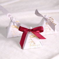 Caja de dulces con estampado creativo de oro, triangular, para invitados, boda