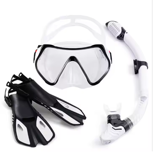 Set de Snorkel 3 en 1 Antivaho con Aletas Ajustables, Máscara de Buceo Panorámica y Snorkel de Boca Seca para Adultos, Deportes Acuáticos - Product Image 5