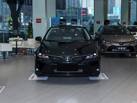 Meilleure vente en Chine de nouvelles Toyo-ta Corollas hybride 4 portes berline 5 places Toyo-ta Corollas hybride