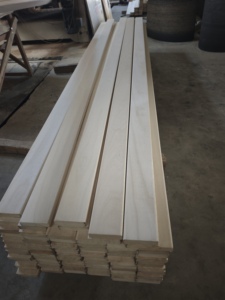 Panel <span class=keywords><strong>de</strong></span> <span class=keywords><strong>Madera</strong></span> Maciza <span class=keywords><strong>de</strong></span> <span class=keywords><strong>Paulownia</strong></span> <span class=keywords><strong>de</strong></span> 3000 mm para Sauna, Resistente al Calor y a la Humedad, Panel Articulado <span class=keywords><strong>de</strong></span> 3 Metros para Revestimiento <span class=keywords><strong>de</strong></span> Sauna - Product Image 4