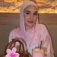 Foulard en mousseline de soie perlée de couleur unie pour femmes Style arabe décontracté longue écharpe adaptée à un usage quotidien du Moyen-Orient Hijab