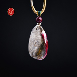 สร้อยคอจี้คริสตัลหินซินนาบาร์สีแดงธรรมชาติ พร้อมสายเชือกแบบดิบ ดีไซน์ทันสมัย หินบำบัด เสริมพลังป้องกัน เหมาะสำหรับเป็นของขวัญ - Product Image 4